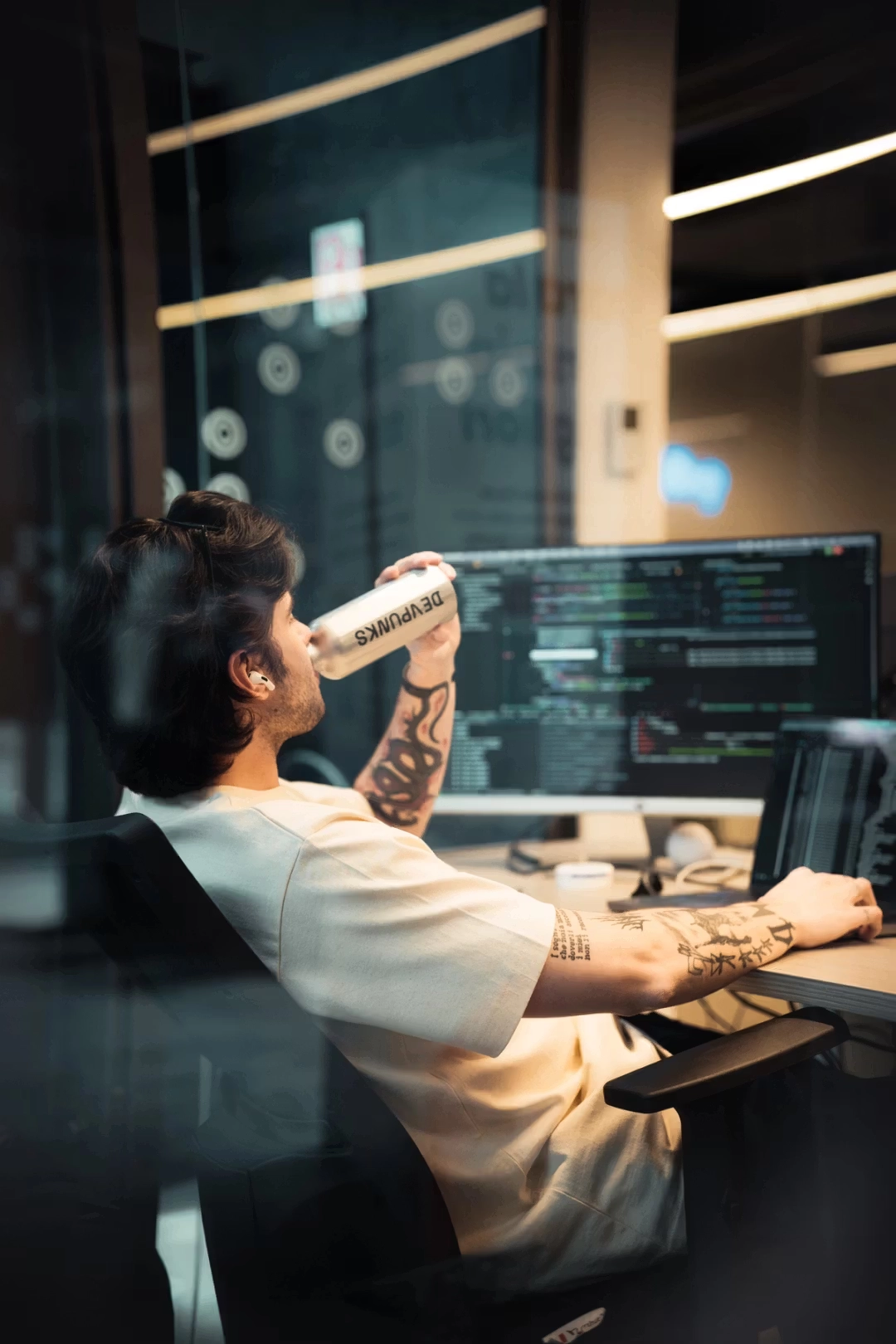 Developer senior Devpunks in sessione di pair programming